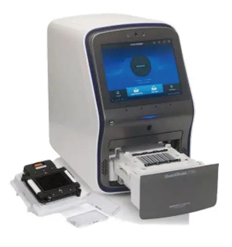 扩增程序（Amplification Program）是PCR反应的核心控制参数，它定义了温度变化和循环次数的逻辑关系。QuantStudio 5通过精密的Peltier温控模块实现快速且均匀的温度切换。